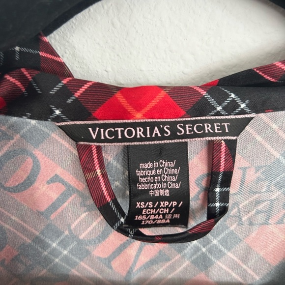 Victoria’s Secrets Dream Angel Women’s Red & Black Plaid Slip & Robe Set
Size S - Picture 5 of 12